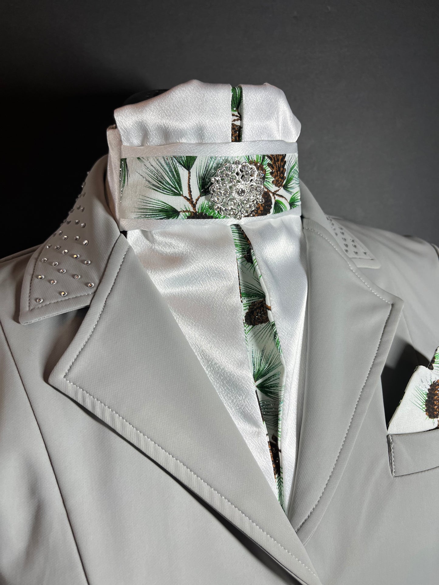 Balsam Euro Pleat Dressage Stock Tie