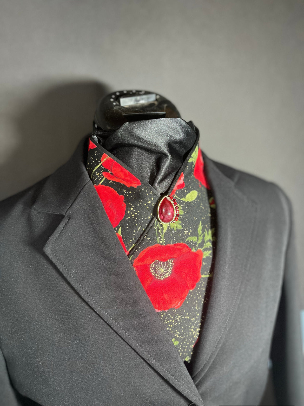 Dressage Stock Tie - Poppies