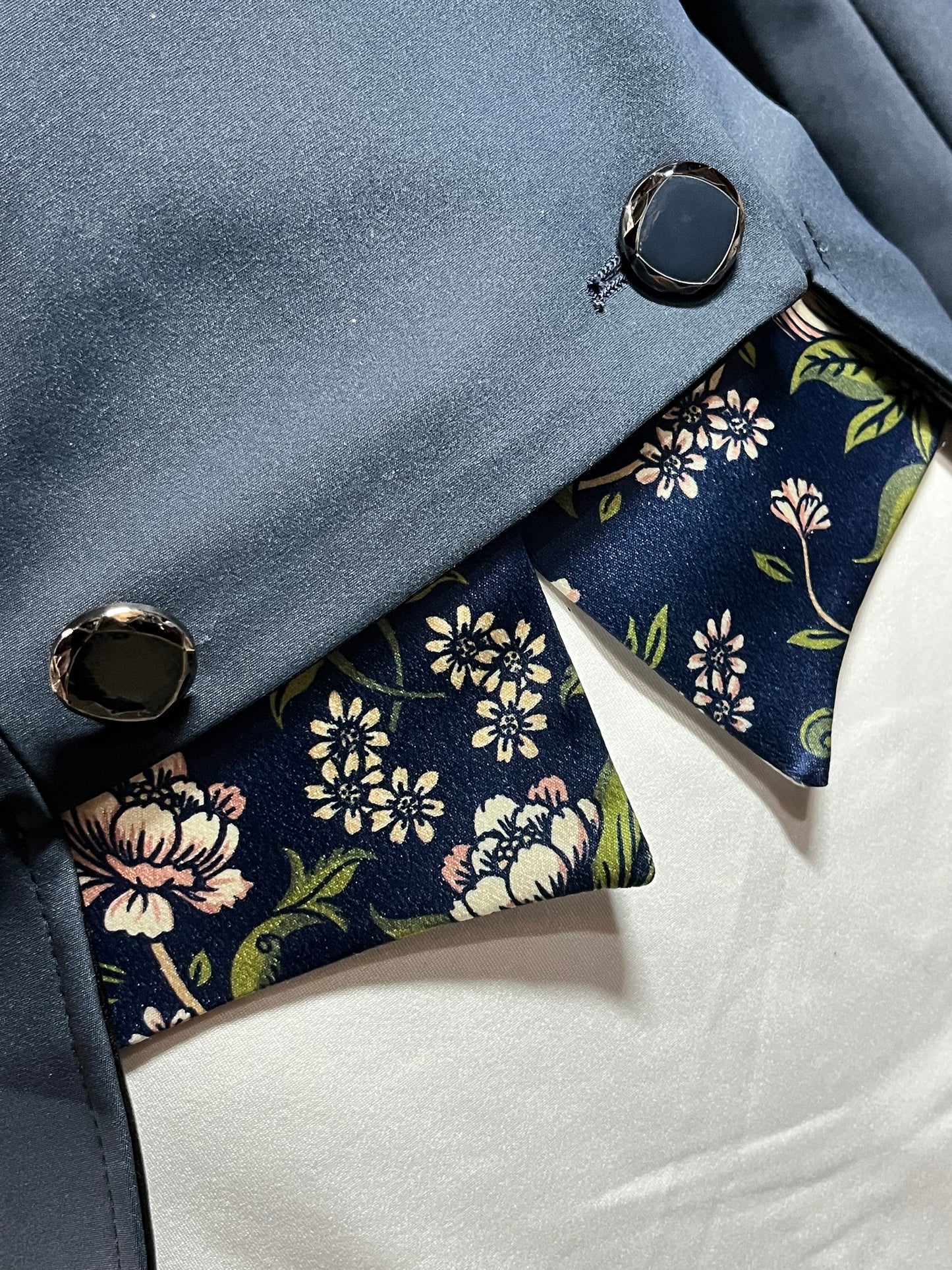 Rose Gold and Navy Dahlia