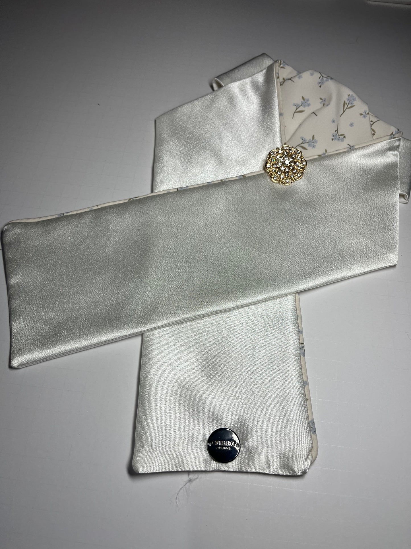 Periwinkle Buds/Cream Dressage Stock Tie