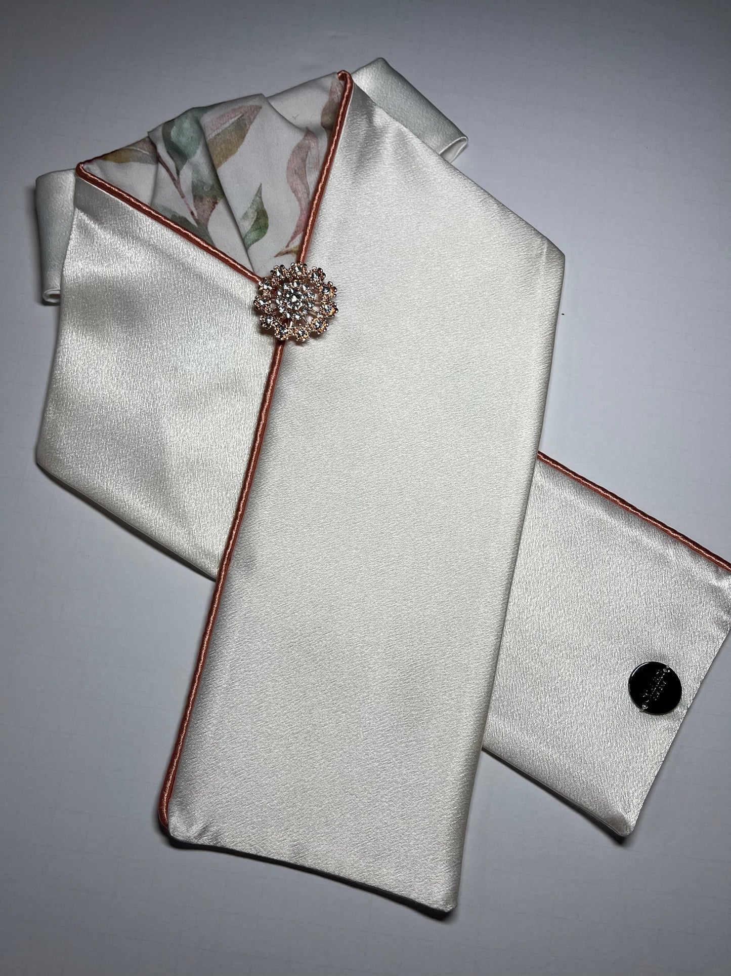 Coral Spring Reverse Dressage Stock Tie