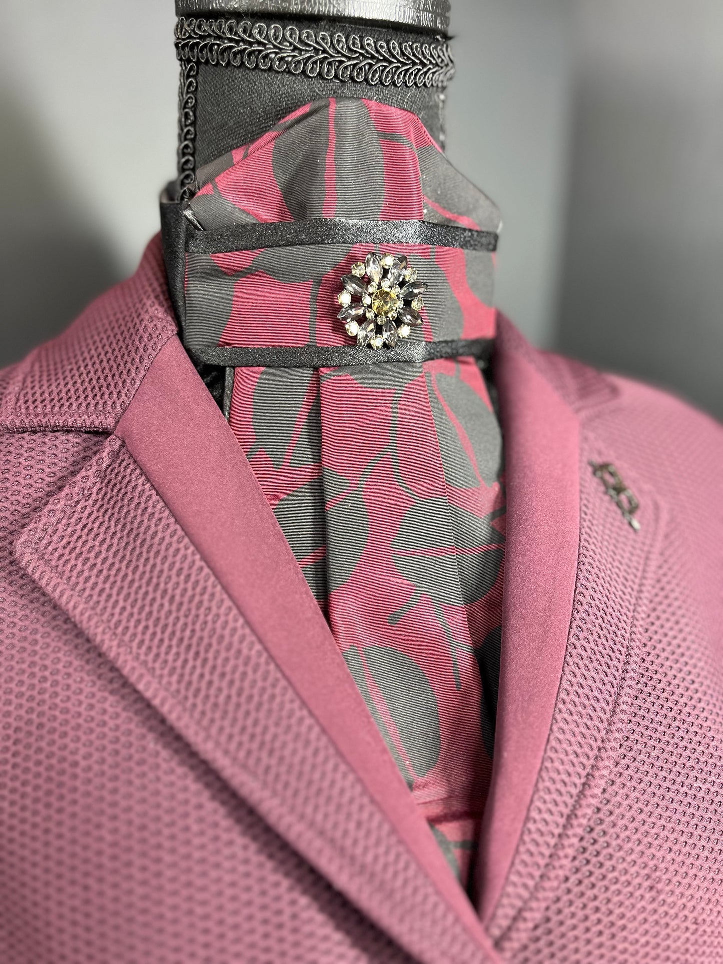 Oscar de La Renta Traditional Stock Tie