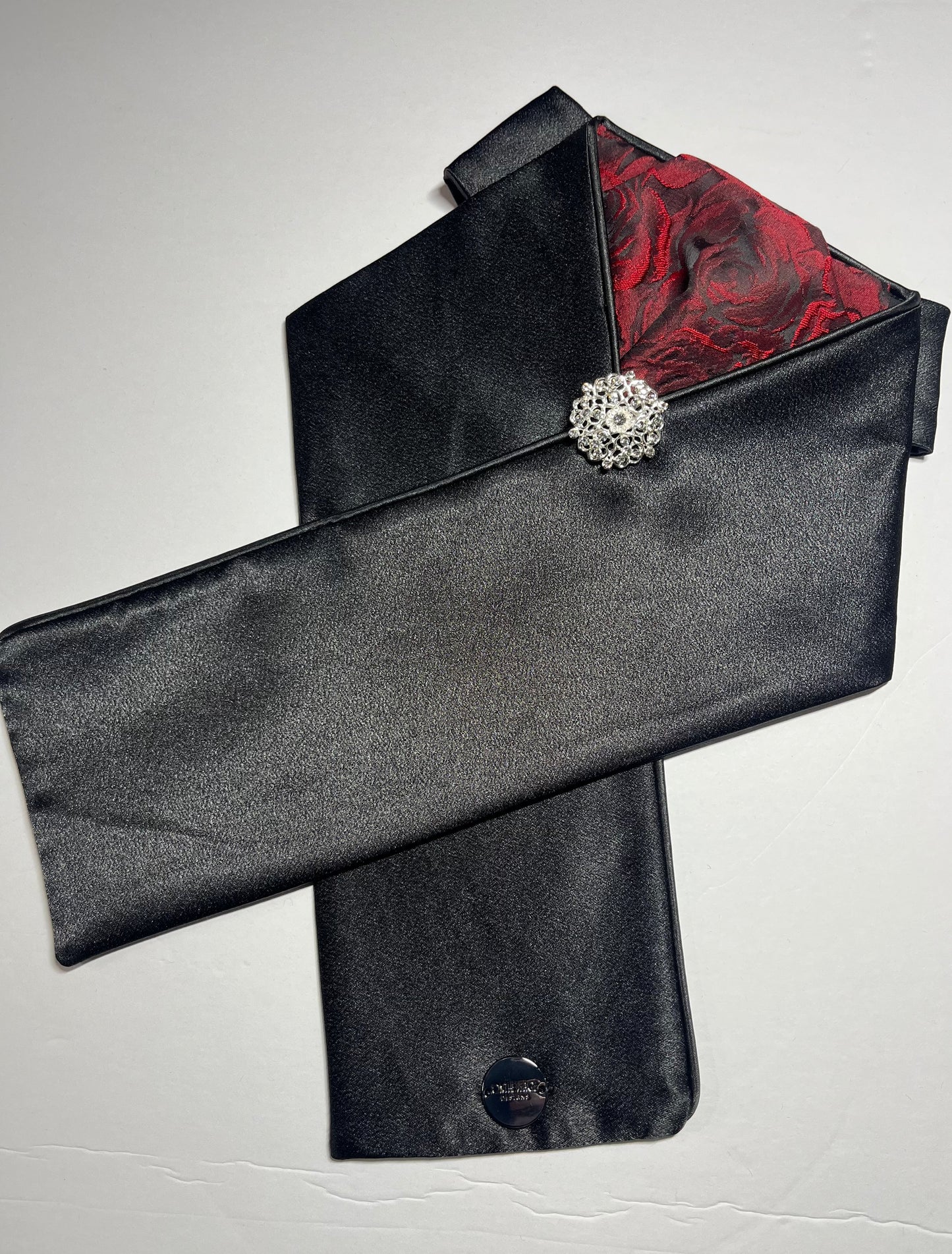 Rose Queen Reverse Dressage Stock Tie