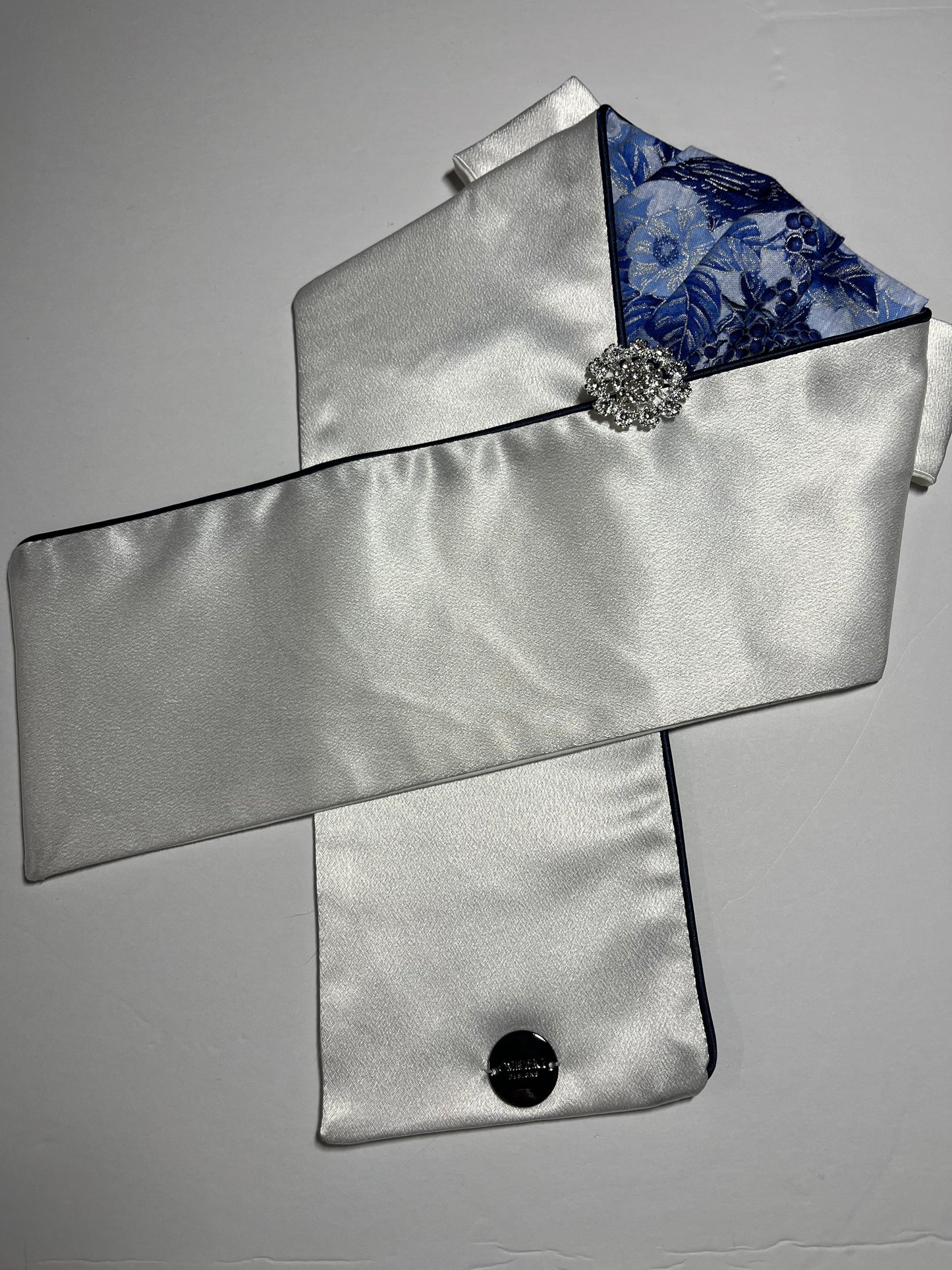 Winter Blues Reverse Dressage Stock Tie
