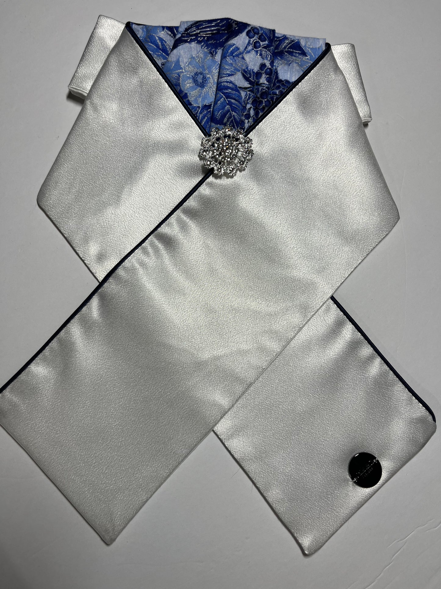 Winter Blues Reverse Dressage Stock Tie
