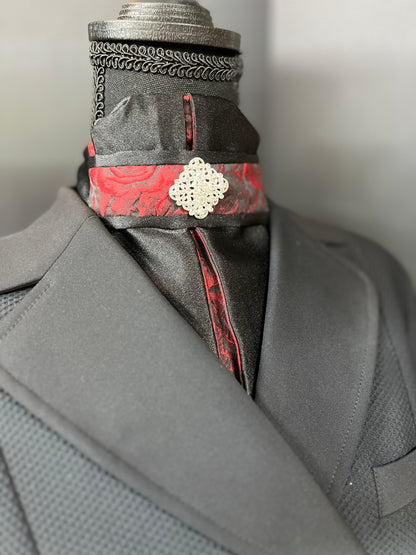 Rose Queen Euro Pleat Dressage Stock Tie
