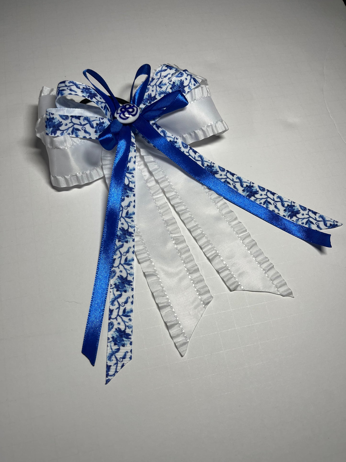 Toile Show Bows