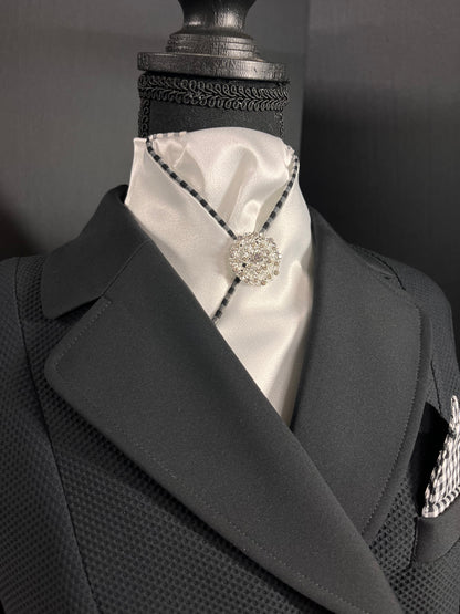 “The Basic” Gingham Dressage Stock Tie