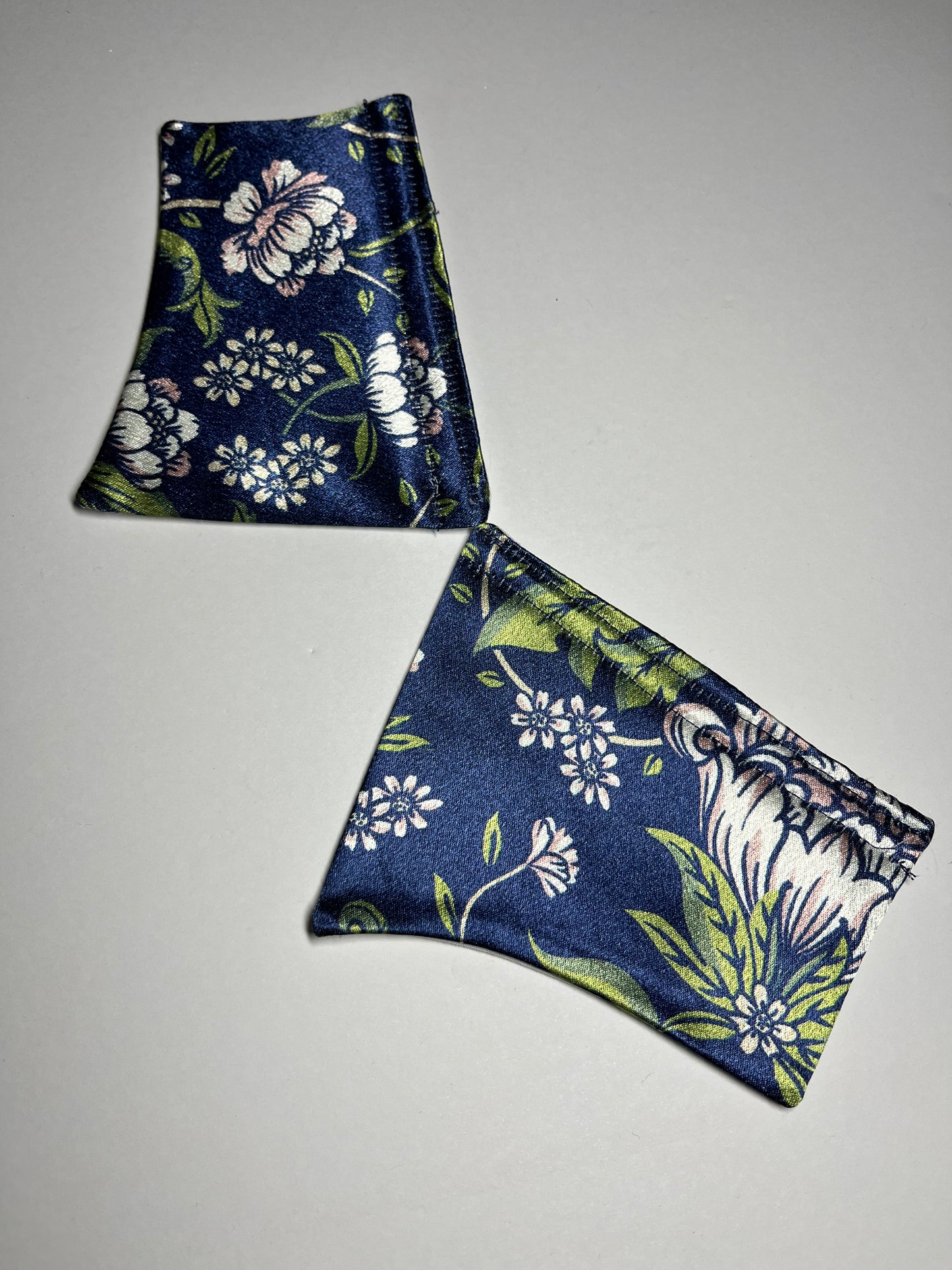 Rose Gold and Navy Dahlia