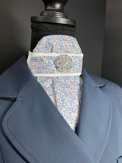 Eloise Traditional Dressage Stock Tie